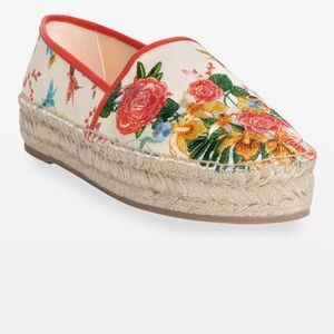 Johnny Was
Andra Embroidered Hummingbird Espadrilles